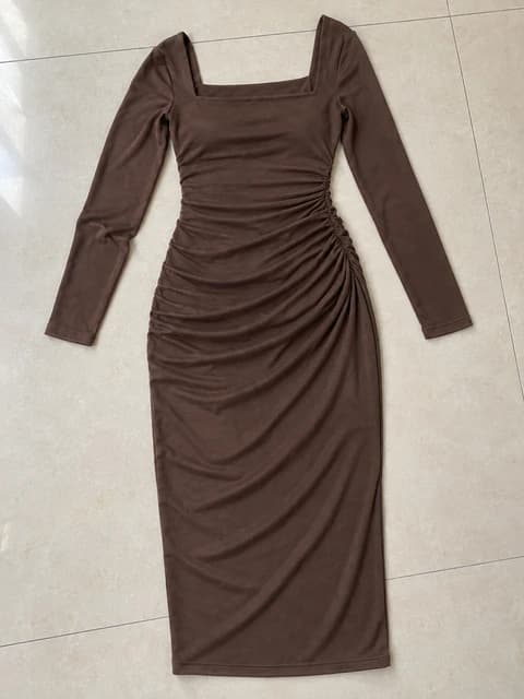 Illustrative input photo of a cocoa-brown dress, from the ApparelAI showcase